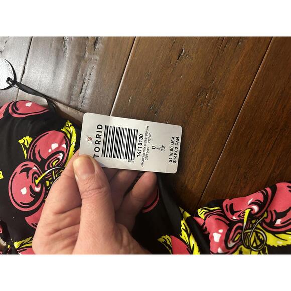 Torrid 4TP Dress Bettie Cherry Peplum Swimsuit Size 0 Large 12 - Picture 3 of 4